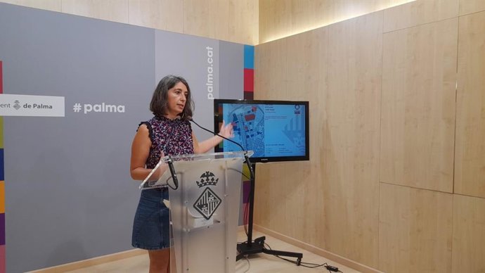 La regidora de Modelo de Ciudad, Neus Truyol, en rueda de prensa.