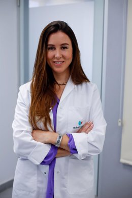 La doctora Laura Cárdenas, jefa de Servicio de la Unidad de Medicina Estética del Hospital Quirónsalud Marbella.
