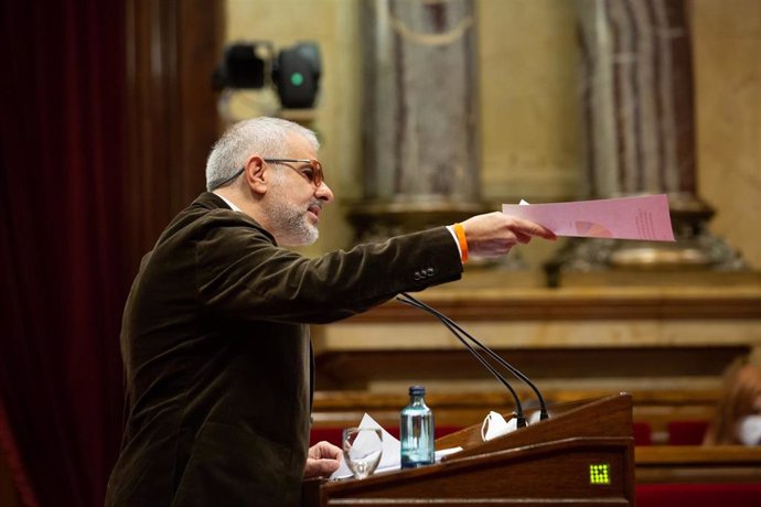 Imagen de archivo - El líder de Cs en Catalunya, Carlos Carrizosa, interviene en el Parlament, en Barcelona, Catalunya (España), a 20 de enero de 2021. 