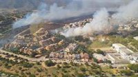 Declarados dos incendios en las localidades malagueñas de Estepona y Benahavís