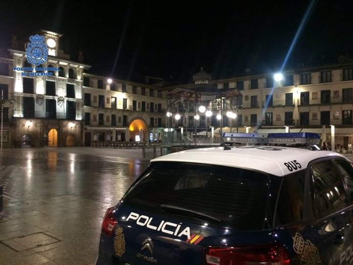 Vehículo de la Policía Nacional en Tudela.