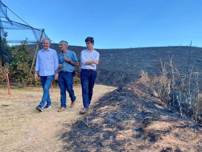 El presidente del PP aragonés, Jorge Azcón, ha visitado la localidad de Moros