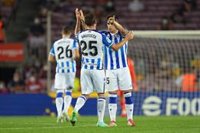 La Real Sociedad traspasa al delantero Julen Lobete al Celta