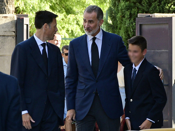 FELIPE VI LLEGA AL TANATORIO POR SONIA MORALES DE BORBÓN DOS SICILIAS 