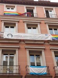 El Ayuntamiento retira las banderas LGTBI del Edificio de Grupos Municipales y deja la de Ucrania