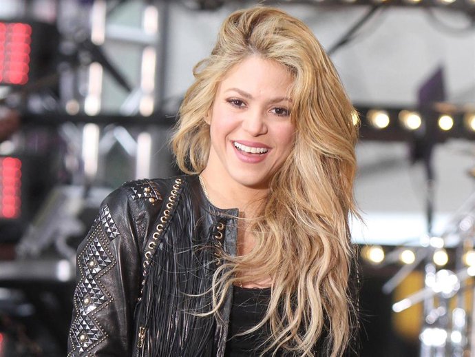 Archivo - Shakira performs on NBC's Today Show at Rockefeller Center in New York City on March 26, 2014.