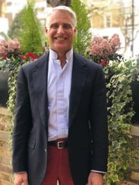 Unicredit gana 2.010 millones en el segundo trimestre, casi el doble que un año antes