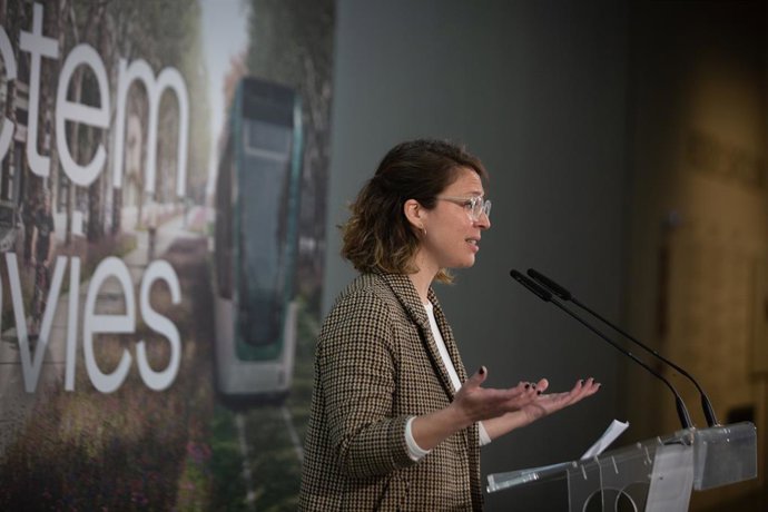 Archivo - La tinent d'alcalde d'Urbanisme de l'Ajuntament de Barcelona, Janet Sanz