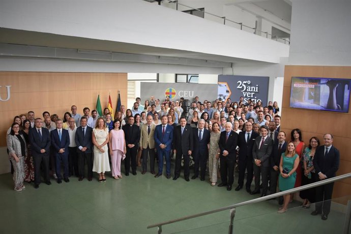 Homenaje de la Fundación San Pablo Andalucía CEU a su fundador Ángel Herrera Oria en el 54 aniversario de su muerte
