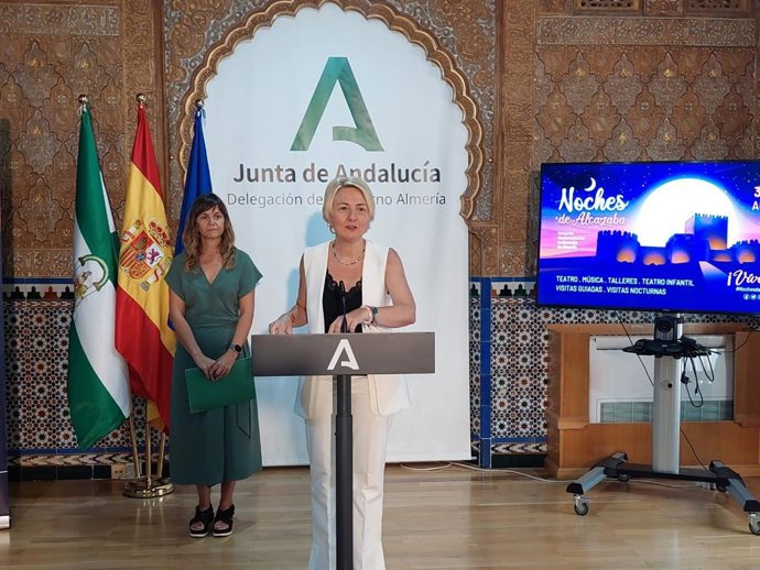 Eloísa Cabrera presenta 'Noches en La Alcazaba', en Almería
