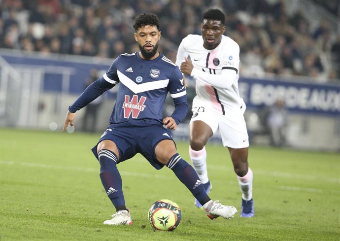 Archivo - Otavio, jugador del Girondins, durante un partido contra el PSG