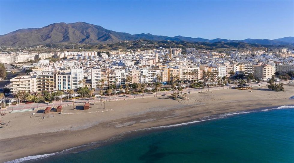 Archivo - Málaga.- El Ayuntamiento de Estepona colocará 144 cámaras para controlar el nivel de tráfico en el municipio