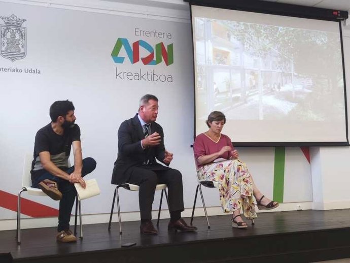 Presentación de las obras de remodelación del edificio Agustinas de Errenteria