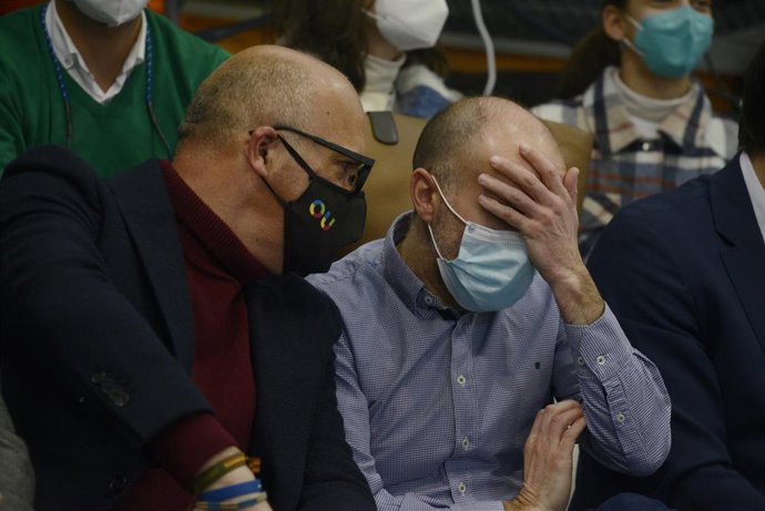 Archivo - El presidente del PP de la Diputación de Ourense, Manuel Baltar, y el alcalde de Ourense, Gonzalo Jácome,