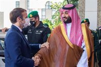 Macron recibirá al príncipe heredero de Arabia Saudí en el Elíseo para una "cena de trabajo"