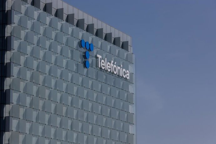 Faana de la seu de la multinacional espanyola Telefnica, situada en la Ronda de la Comunicació, en el denominat Districte Telefónica, a 22 de Julio de 2022, al barri de les Taules,  Madrid, (Espanya)