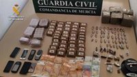 Detenidos 3 miembros de un grupo dedicado al tráfico de drogas en tres 'narcopisos' de San Javier (Murcia)