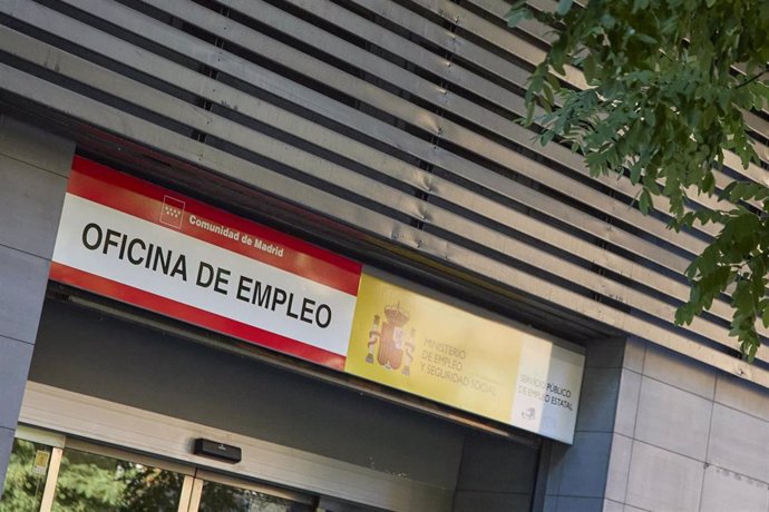 Entrada de oficina de empleo 