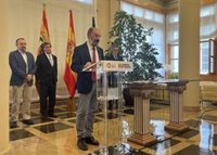 Lambán propone que la RFAF designe al interlocutor aragonés para el Mundial 2030 y el Gobierno autonómico "dirá amén"