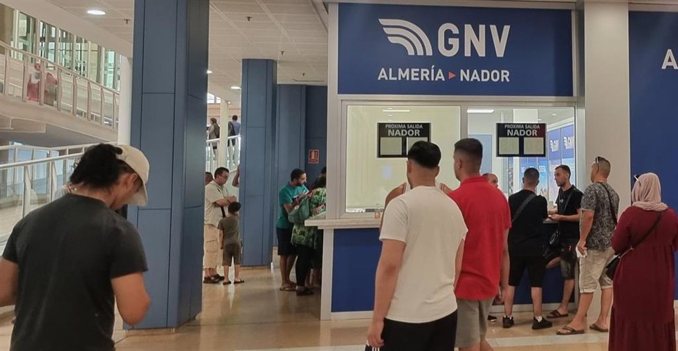 Una de las taquillas de la Estación Marítima de Almería
