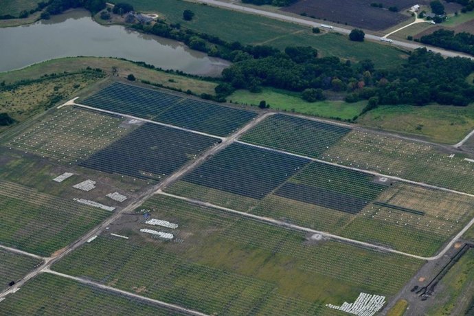 Construction activities are ongoing at the Buckeye Crown and Sol projects with material staging and module tracking system installation underway.