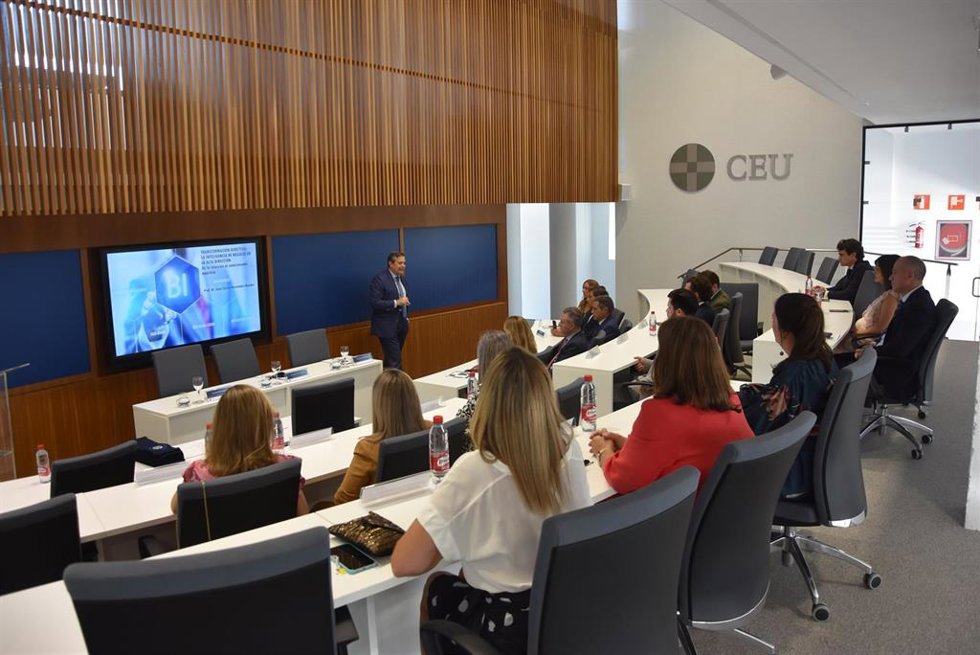 El Programa de Transformación Directiva de CEU Andalucía clausura sus ediciones en Sevilla, Huelva y Jaén.