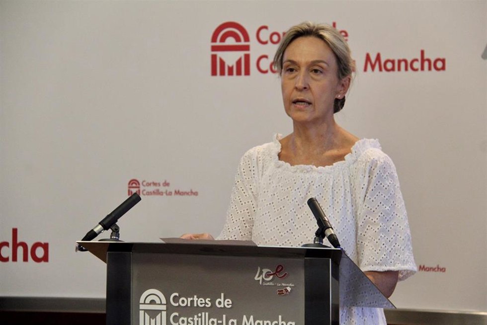 Gpp Clm (Cortes De Voz Y Fotografía) Rueda De Prensa De Ana Guarinos