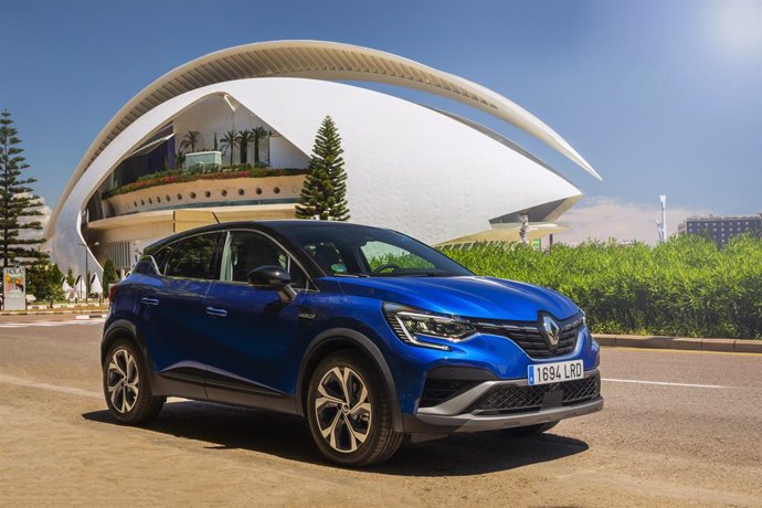 Archivo - Renault Captur híbrido.