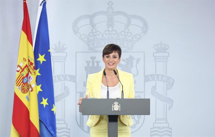 La ministra Portavoz, Isabel Rodríguez, comparece tras la reunión del presidente del Gobierno con el presidente de la Junta de Castilla y León y con el presidente del Gobierno de Galicia, en el Palacio de La Moncloa, a 28 de julio de 2022, en Madrid (Es