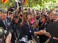 Borrs torna a agrair el suport als concentrats davant el Parlament després de ser suspesa