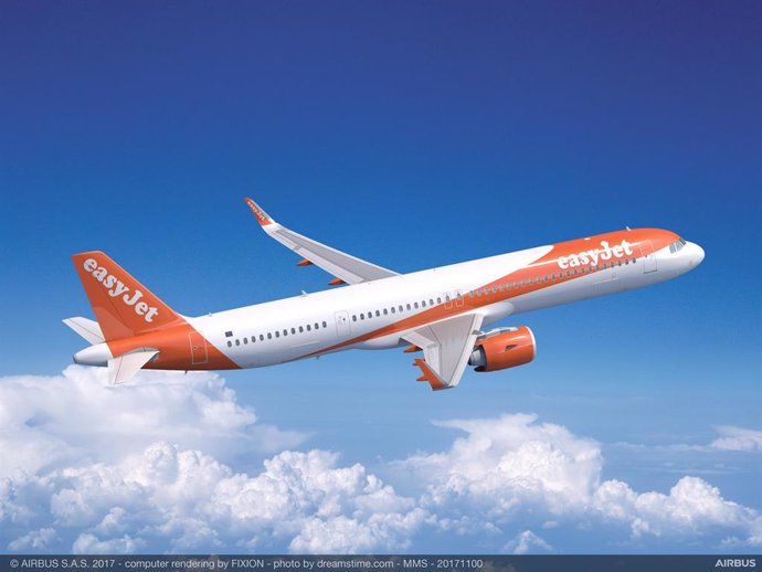 Archivo - Aviones de easyJet.