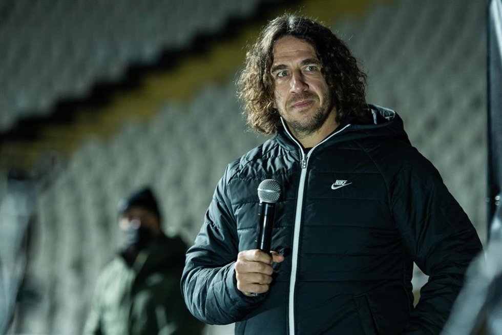 Archivo - El excapitán del FC Barcelona Carles Puyol durante un acto publicitario