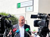 Ruiz Boix (PSOE) muestra "satisfacción contenida" por la caída del paro en la provincia de Cádiz