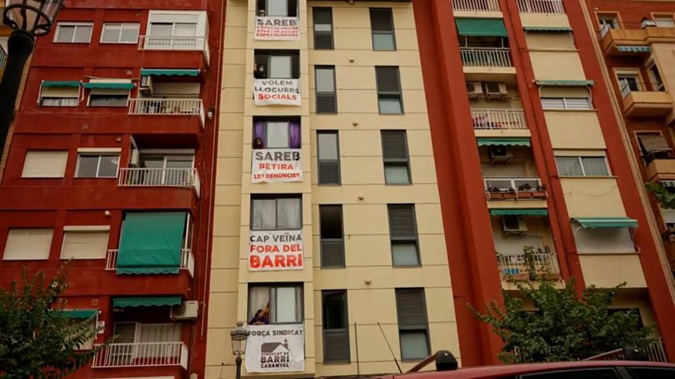 Fachada del bloque de viviendas