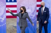 Kamala Harris, la opción más valorada por los demócratas para suceder a Biden si no se presenta a la reelección