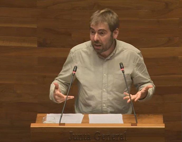 Archivo - El diputado de Podemos Asturies en la Junta General, Daniel Ripa