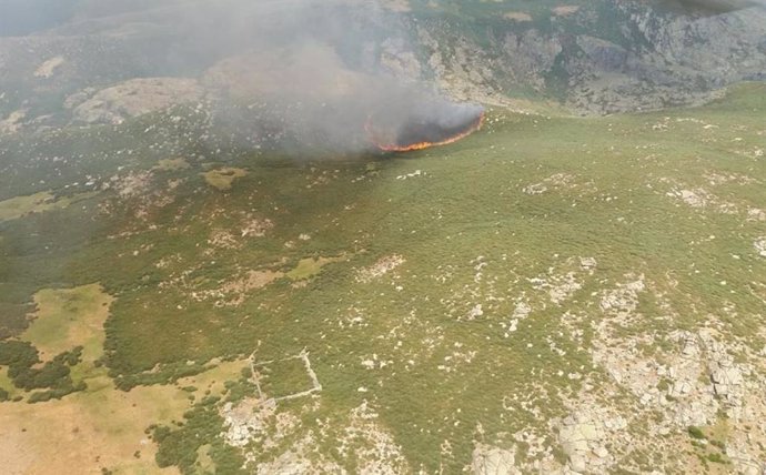 Incendio en Candelario (Salamanca) .