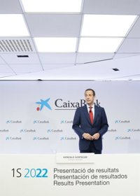 CaixaBank prevé que el empeoramiento económico tenga un "impacto limitado" este año en España
