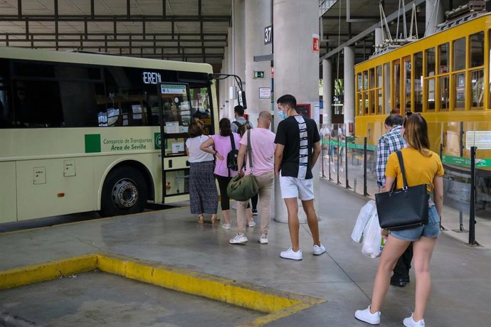 Archivo - Autobús del Consorcio de Transportes del área de Sevilla