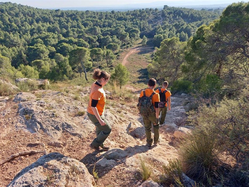Para el desarrollo del proyecto ViaLynx, los investigadores del Grupo SAIGAS han contado con la colaboración de voluntarios de las zonas estudiadas para la reintroducción del lince ibérico en el este peninsular.
