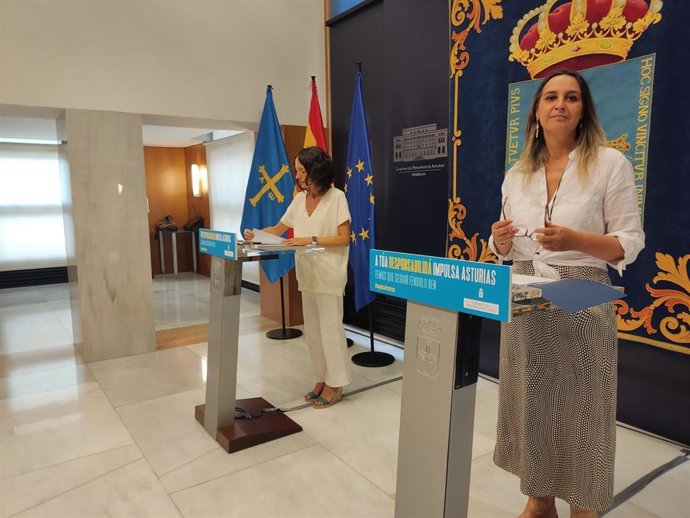 Melania Álvarez y Rita Camblor en rueda de prensa.