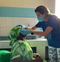 Ruta de la Luz lleva a cabo casi 700 revisiones visuales este verano en el sur de Senegal