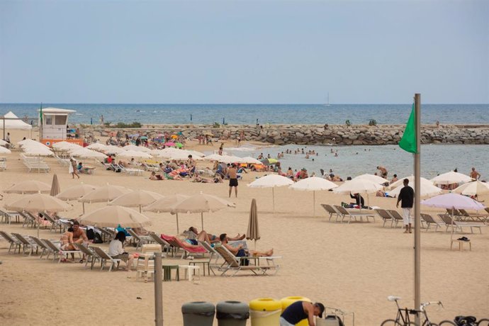 Playa del Bogatell, a 25 de julio de 2022, en Barcelona, Catalunya (España).