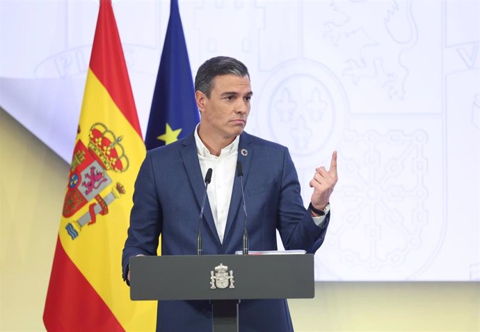 El presidente del Gobierno, Pedro Sánchez, presenta el primer informe de rendición de cuentas 2022 del Gobierno de España, en el Complejo de La Moncloa