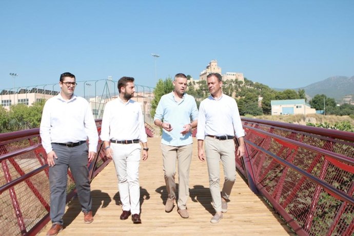 De derecha a izquierda, el consejero de Presidencia, Turismo, Cultura y Deportes, Marcos Ortuño, el alcalde de Caravaca de la Cruz, José Francisco García, el director del Itrem, Juan Francisco Martínez, y el concejal de Turismo, José Carlos Gómez