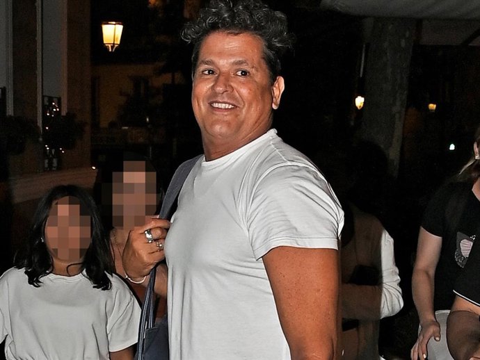 Carlos Vives, de cena por Madrid