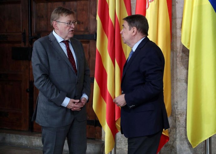 El president de la Generalitat, XimoPuig, y el ministro de Agricultura, Luis Planas.