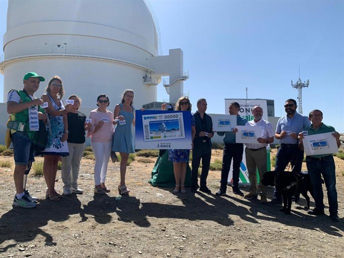Presentación del cupón de la ONCE en el Observatorio Astronómico de Calar Alto, en Gérgal (Almería)