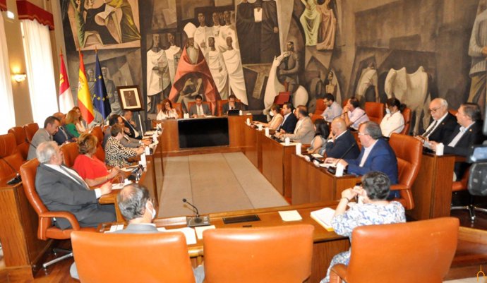 Pleno en la Diputación de Ciudad Real.