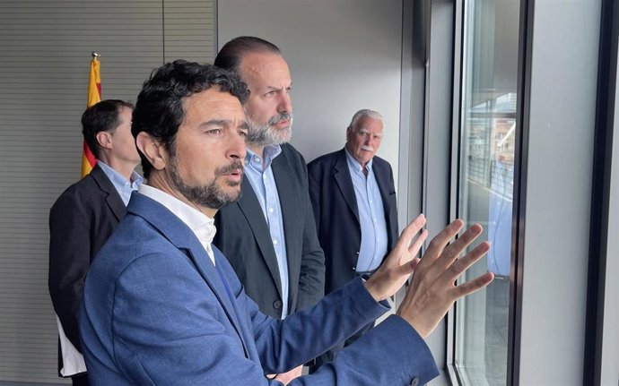 El presidente del Puerto de Barcelona, Dami Calvet, y su homólogo del Puerto de Bahía Blanca (Argentina), Federico Susbielles.